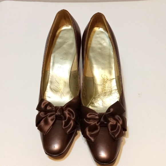 Julianelli Selber Vintage Pump 3" Heel Bronze Size 5.5  (8.75"L 2 .25"W) Leather - Picture 2 of 11